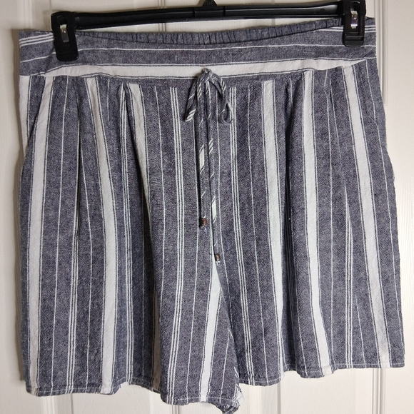 Terra & Sky Pants - Striped High Waist Pull On Linen Blend Shorts - Navy & White SZ 14W
